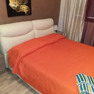 Bed&fly Near Airport Fontanarossa Bagno Privato In Catania